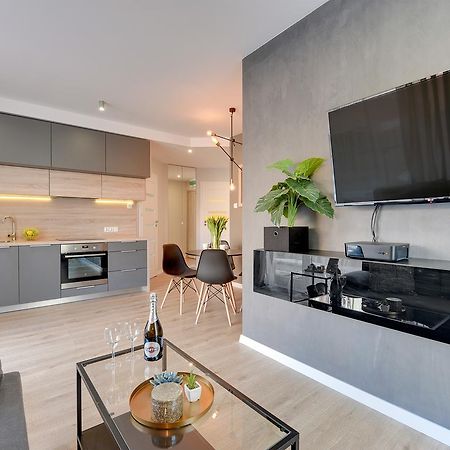 Apartamenty Chmielna 72 格但斯克 外观 照片