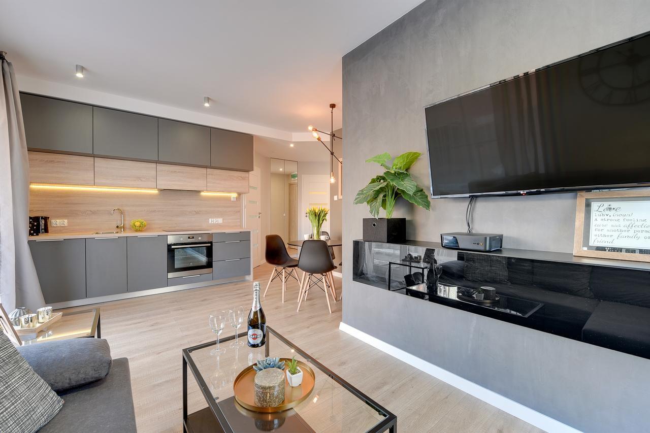Apartamenty Chmielna 72 格但斯克 外观 照片