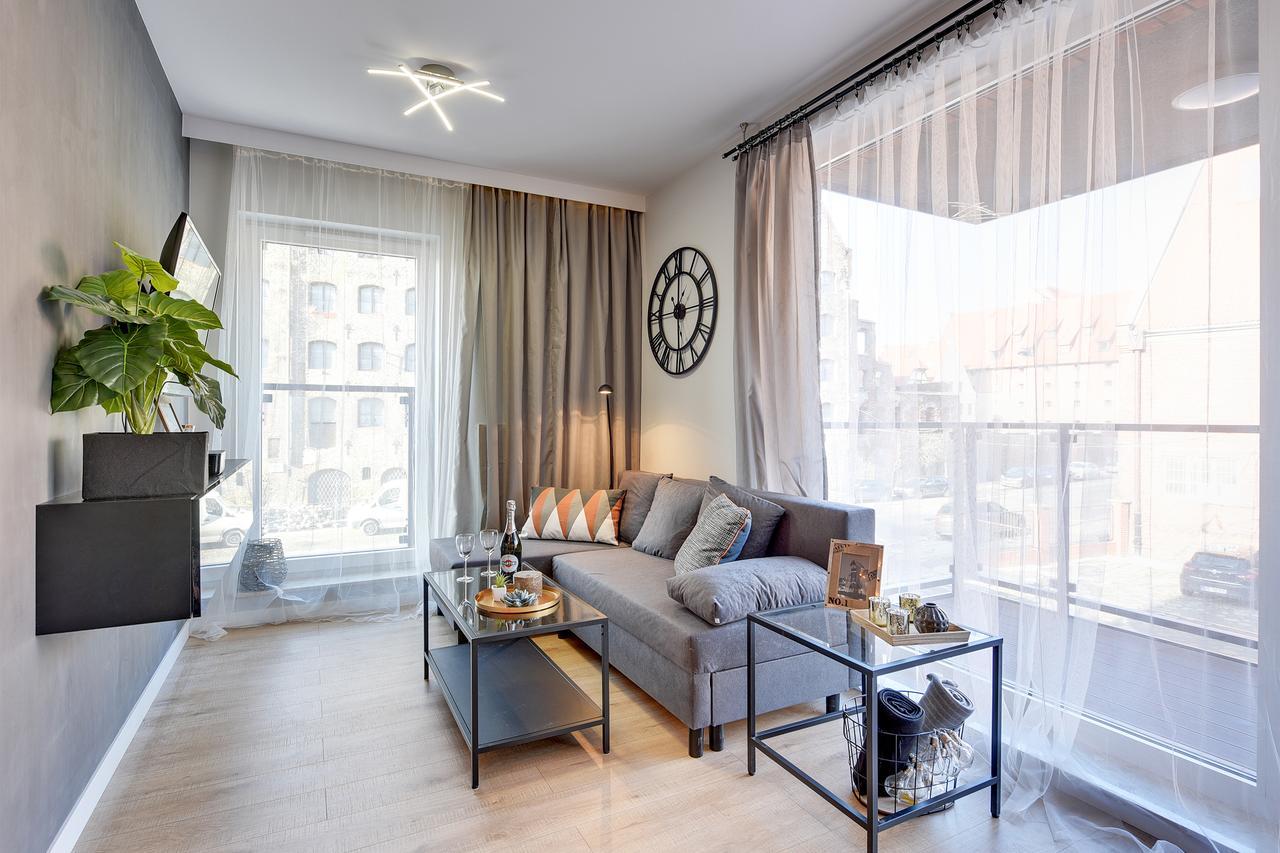 Apartamenty Chmielna 72 格但斯克 外观 照片